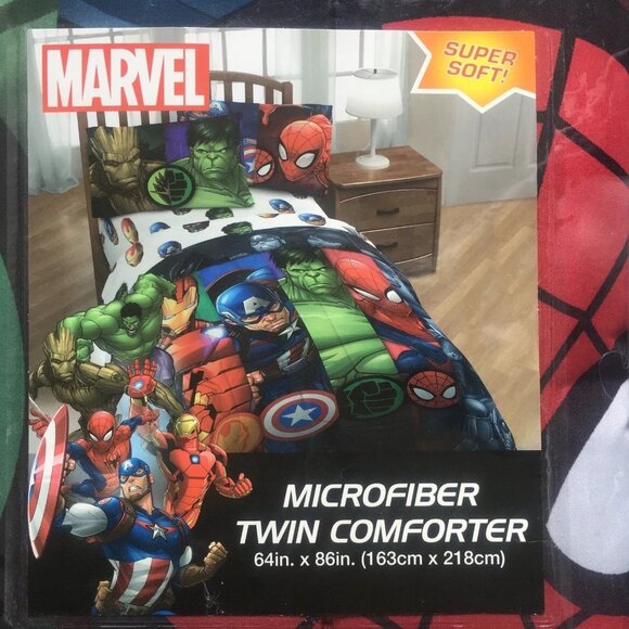 Marvel Other - Marvel Avengers TWIN Comforter IronMan, Capt America, Incredible Hulk, SpiderMan